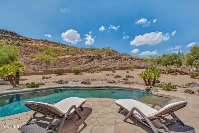 5565 W PINNACLE HILL Drive, Glendale, AZ 85310