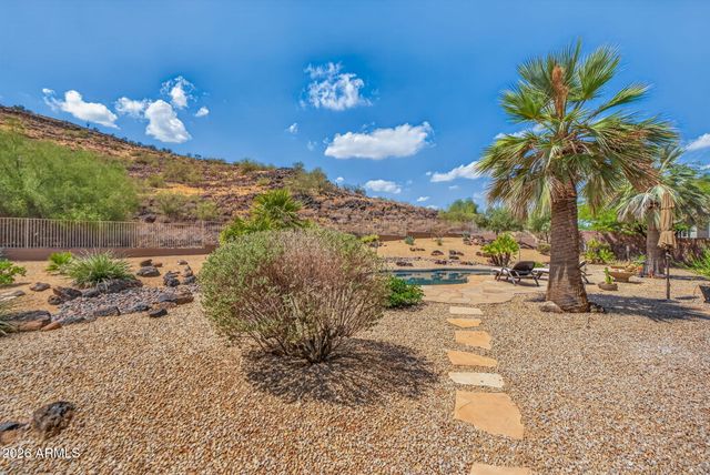5565 W PINNACLE HILL Drive, Glendale, AZ 85310