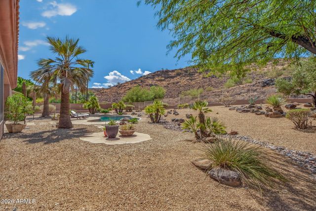 5565 W PINNACLE HILL Drive, Glendale, AZ 85310