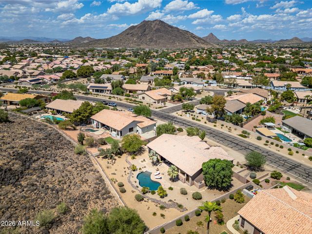 5565 W PINNACLE HILL Drive, Glendale, AZ 85310