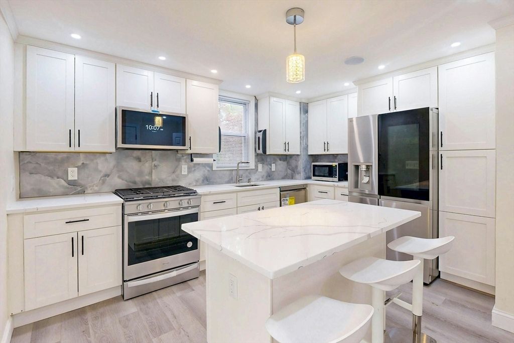 15 West Tremlett Street, Boston, MA 02124