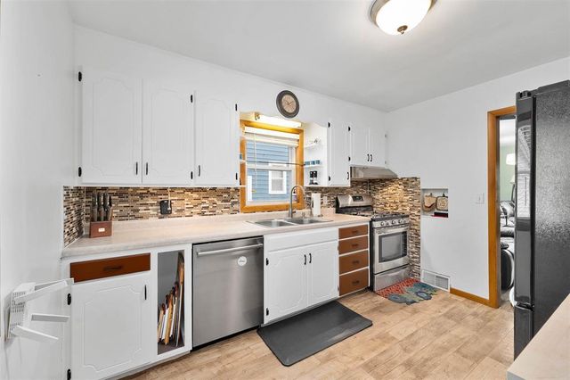 542 Wagner Avenue, Eau Claire, WI 54703