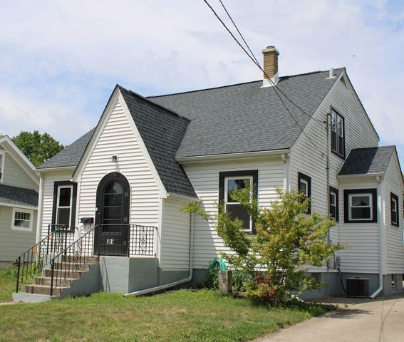 316 Marguerite Street, Elgin, IL 60123