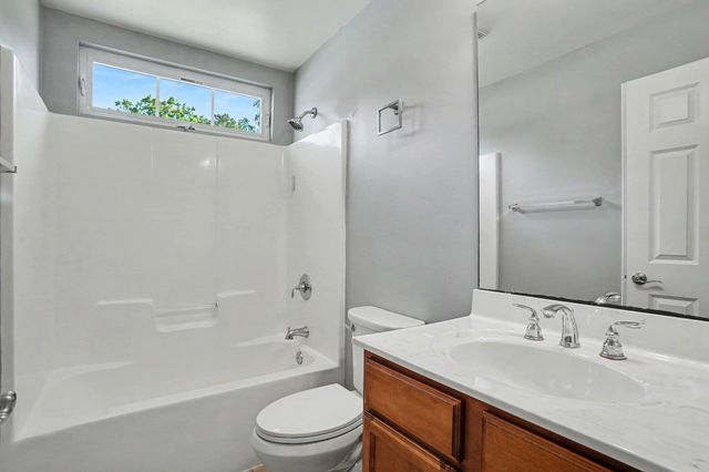 293 Southern Breezes Circle, Murrells Inlet, SC 29576
