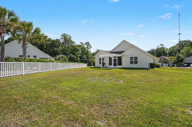 293 Southern Breezes Circle, Murrells Inlet, SC 29576