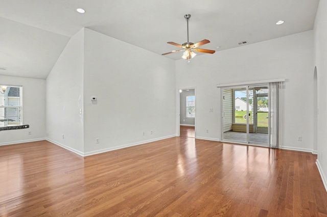 293 Southern Breezes Circle, Murrells Inlet, SC 29576