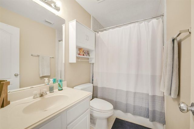 17707 Skyline Arbor, Houston, TX 77094