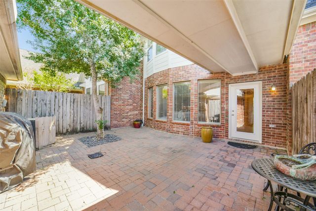 17707 Skyline Arbor, Houston, TX 77094