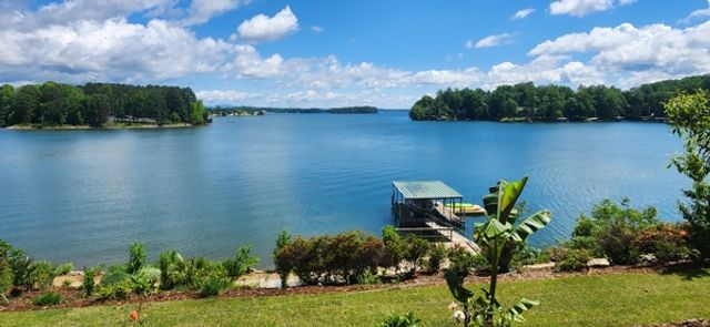 516 Hillandale Road, Seneca, SC 29672