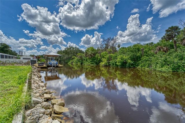BAY DRIVE, Gibsonton, FL 33534