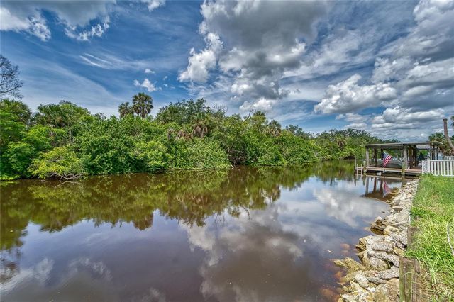 BAY DRIVE, Gibsonton, FL 33534