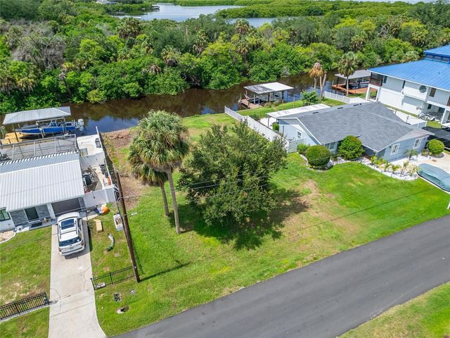 BAY DRIVE, Gibsonton, FL 33534