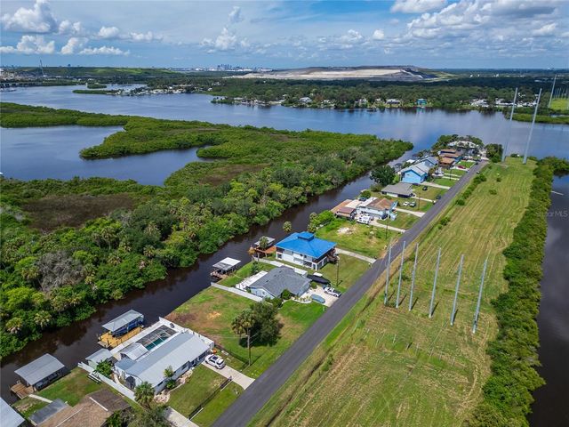 BAY DRIVE, Gibsonton, FL 33534