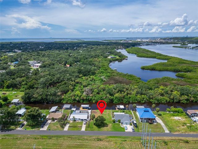 BAY DRIVE, Gibsonton, FL 33534