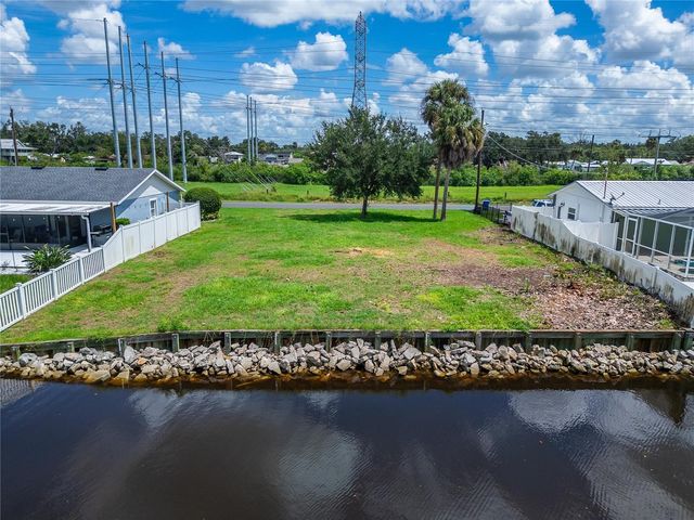 BAY DRIVE, Gibsonton, FL 33534