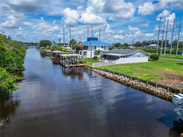 BAY DRIVE, Gibsonton, FL 33534