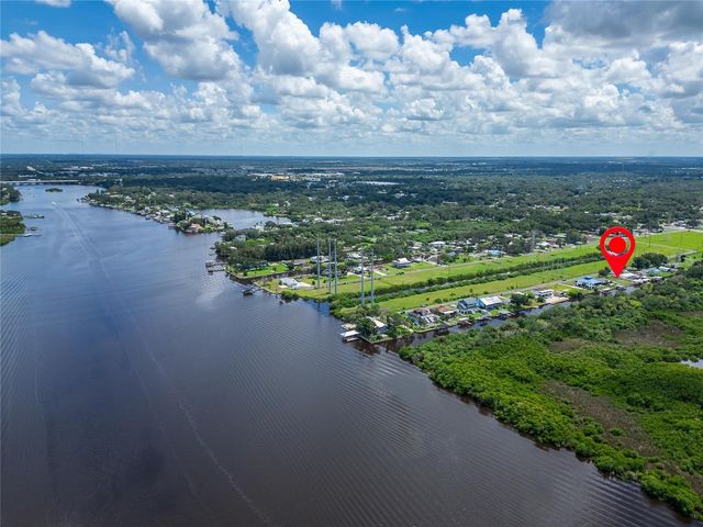 BAY DRIVE, Gibsonton, FL 33534