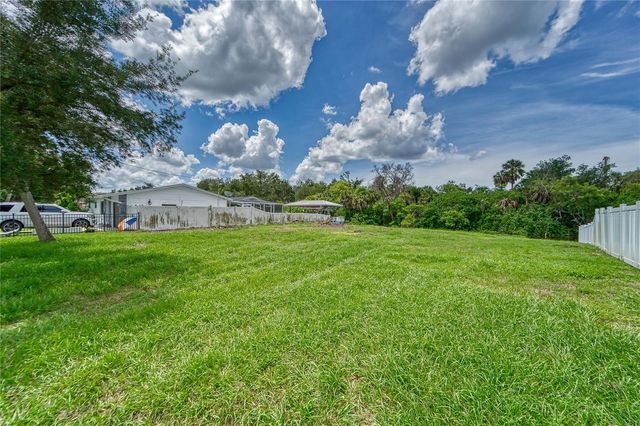 BAY DRIVE, Gibsonton, FL 33534