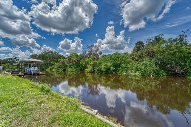 BAY DRIVE, Gibsonton, FL 33534