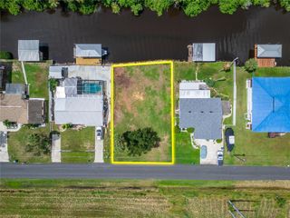BAY DRIVE, Gibsonton, FL 33534