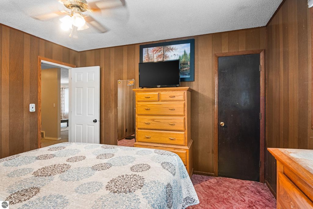 Image 12 of property listing at 1317 E Wexford Avenue, Buckley, MI 49620