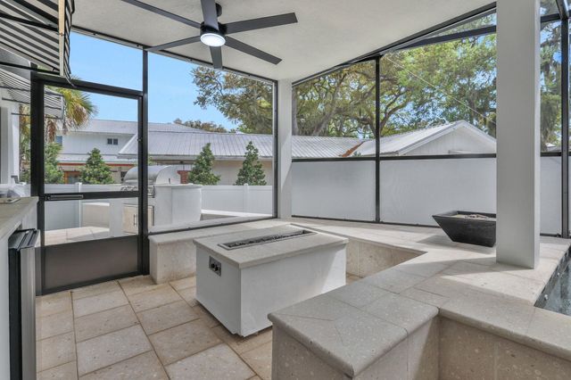 39 E Park Ave, St Augustine, FL 32084
