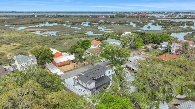 39 E Park Ave, St Augustine, FL 32084