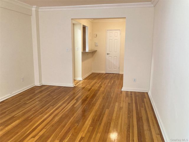 50 S Middle Neck Road 1C, Great Neck, NY 11021