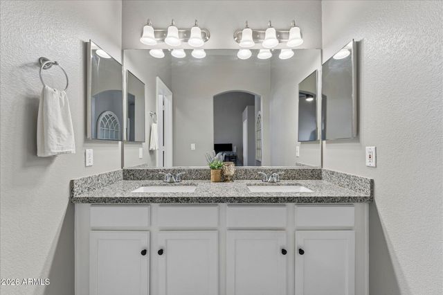 1149 S Cottonwood Court, Gilbert, AZ 85296
