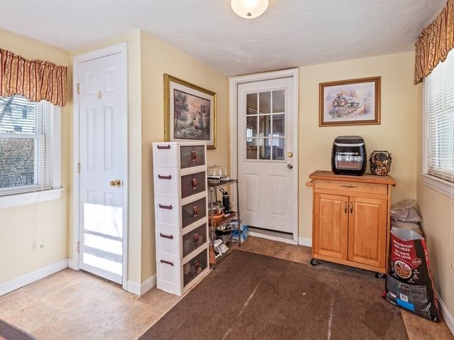 242 Pleasant Street, Leominster, MA 01453