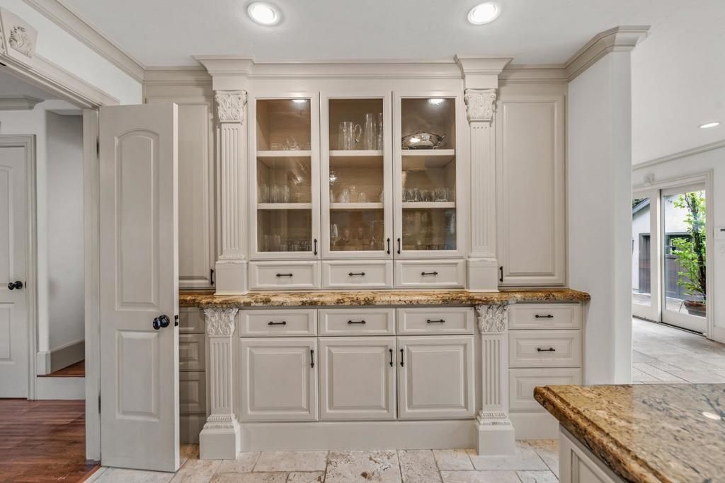 Image 10 of property listing at 1538 Lincoln Avenue, San Jose, CA 95125