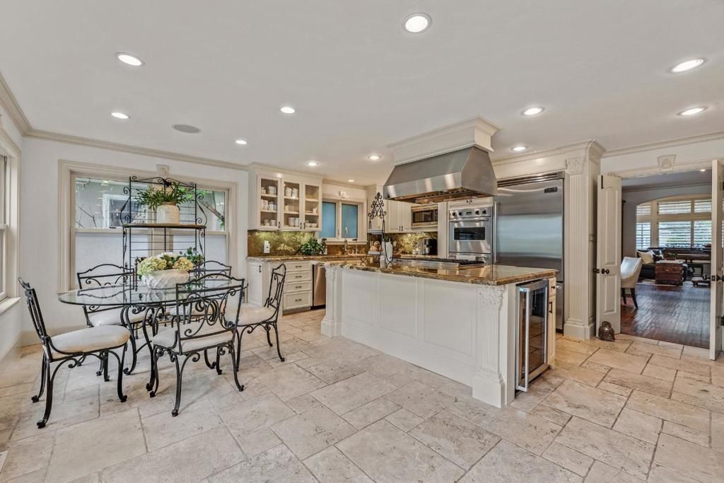 Image 8 of property listing at 1538 Lincoln Avenue, San Jose, CA 95125