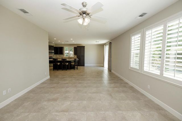 1483 Lily Ln, Turlock, CA 95382