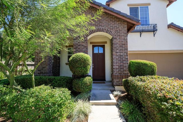 1483 Lily Ln, Turlock, CA 95382