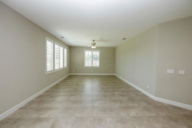 1483 Lily Ln, Turlock, CA 95382