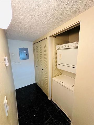 4730 SW 62nd Way 104, Davie, FL 33314