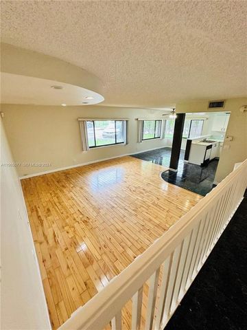 4730 SW 62nd Way 104, Davie, FL 33314