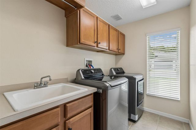 2731 BLUE SPRINGS PLACE, Wesley Chapel, FL 33544