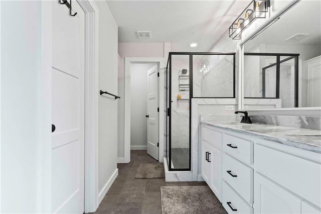 2613 SW River Trail Road, Lee's Summit, MO 64082