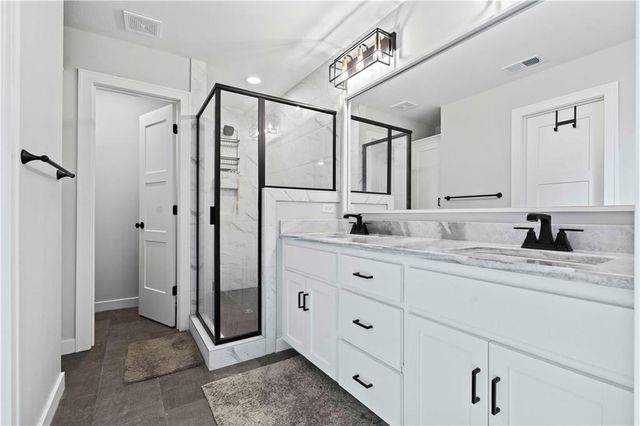 2613 SW River Trail Road, Lee's Summit, MO 64082