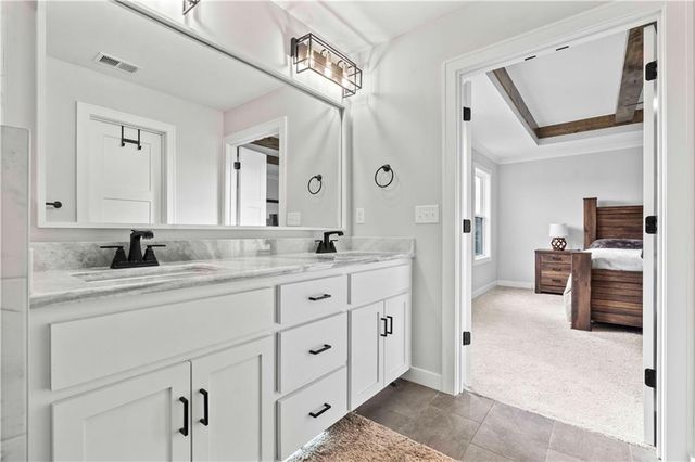 2613 SW River Trail Road, Lee's Summit, MO 64082