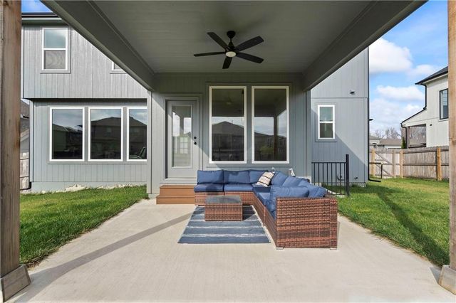 2613 SW River Trail Road, Lee's Summit, MO 64082