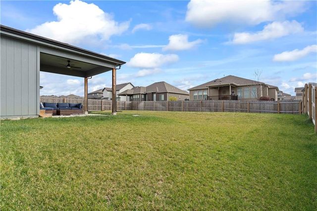 2613 SW River Trail Road, Lee's Summit, MO 64082