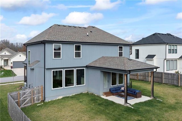 2613 SW River Trail Road, Lee's Summit, MO 64082