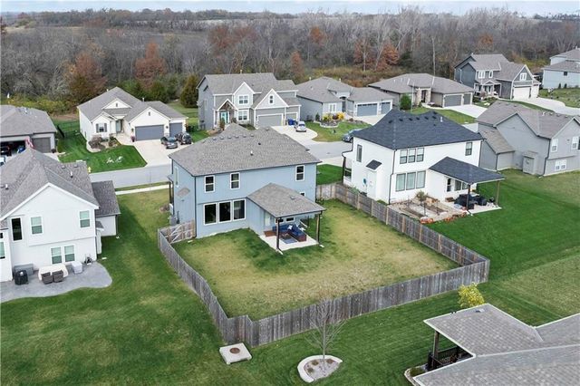 2613 SW River Trail Road, Lee's Summit, MO 64082