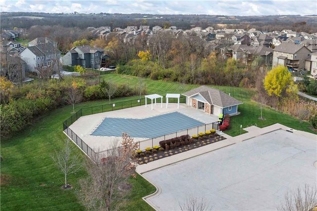 2613 SW River Trail Road, Lee's Summit, MO 64082