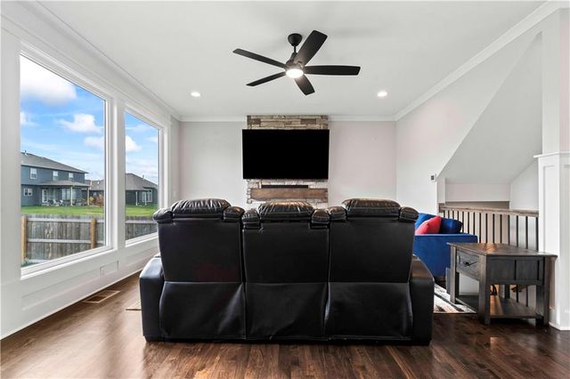 2613 SW River Trail Road, Lee's Summit, MO 64082