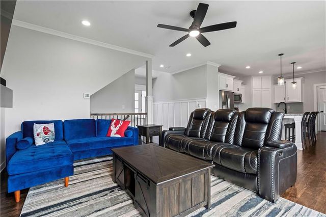 2613 SW River Trail Road, Lee's Summit, MO 64082