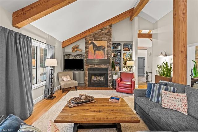 8905 Milestone Point, Clemmons, NC 27012