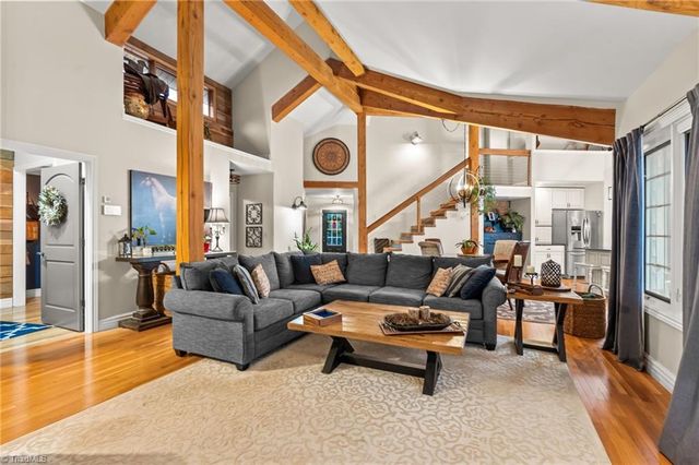 8905 Milestone Point, Clemmons, NC 27012